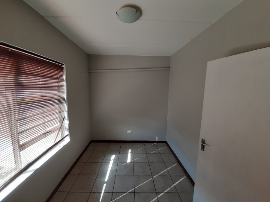 2 Bedroom Property for Sale in Bult South North West